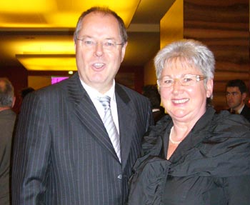 Helene Hammelrath mit Peer Steinbrück